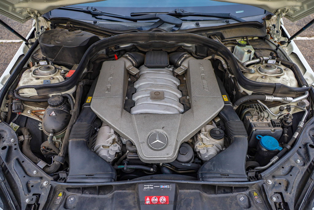 2010 Mercedes-benz E 63 - Engine Photo
