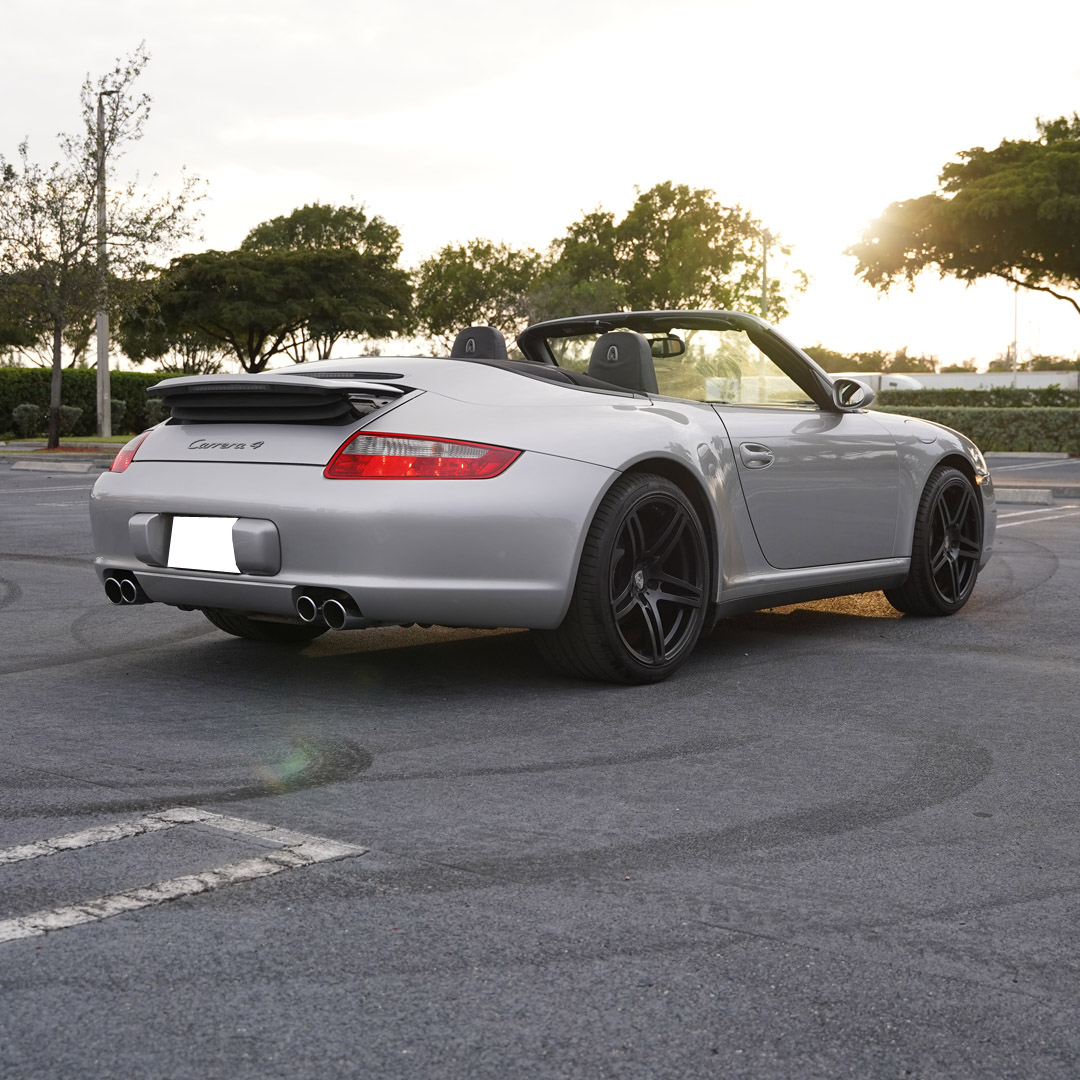 2006 Porsche 911 - Interior Photo