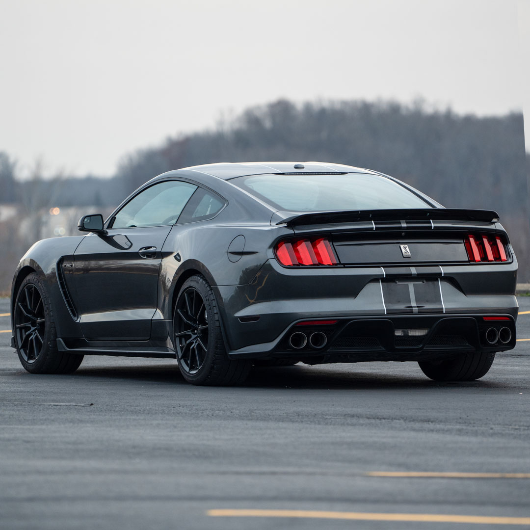 2017 Ford Mustang - Interior Photo