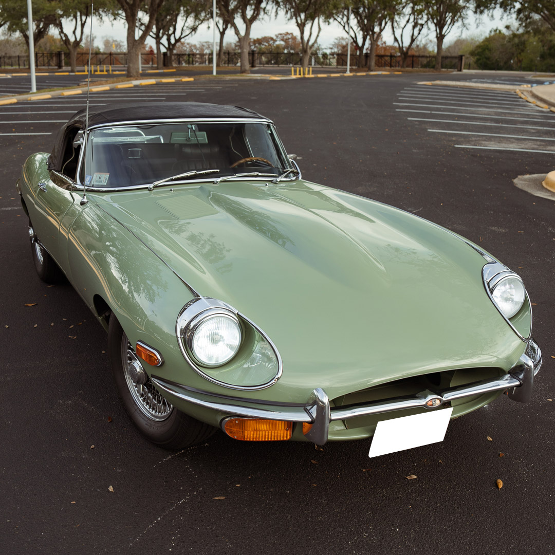 1970 Jaguar E-Type - Interior Photo