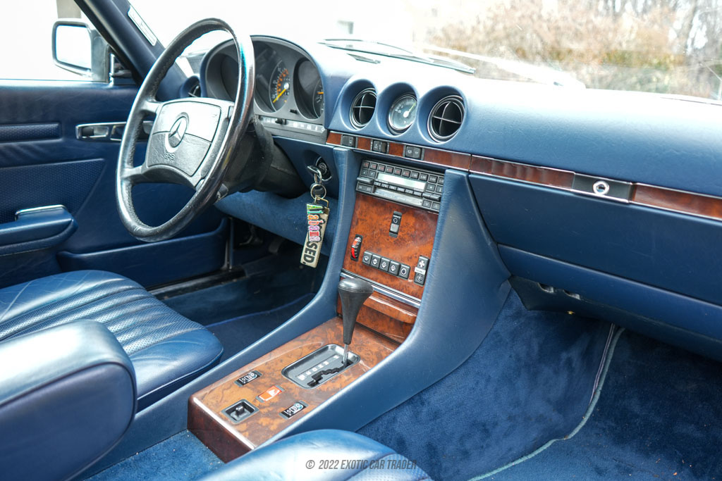 1989 Mercedes-Benz 560SL - Interior Photo