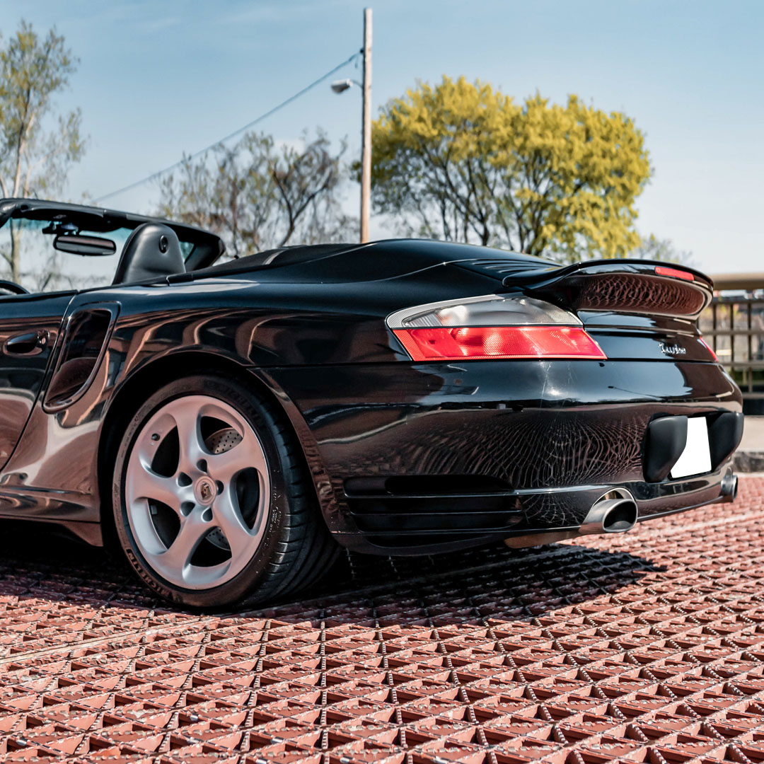 2004 Porsche 911 - Interior Photo