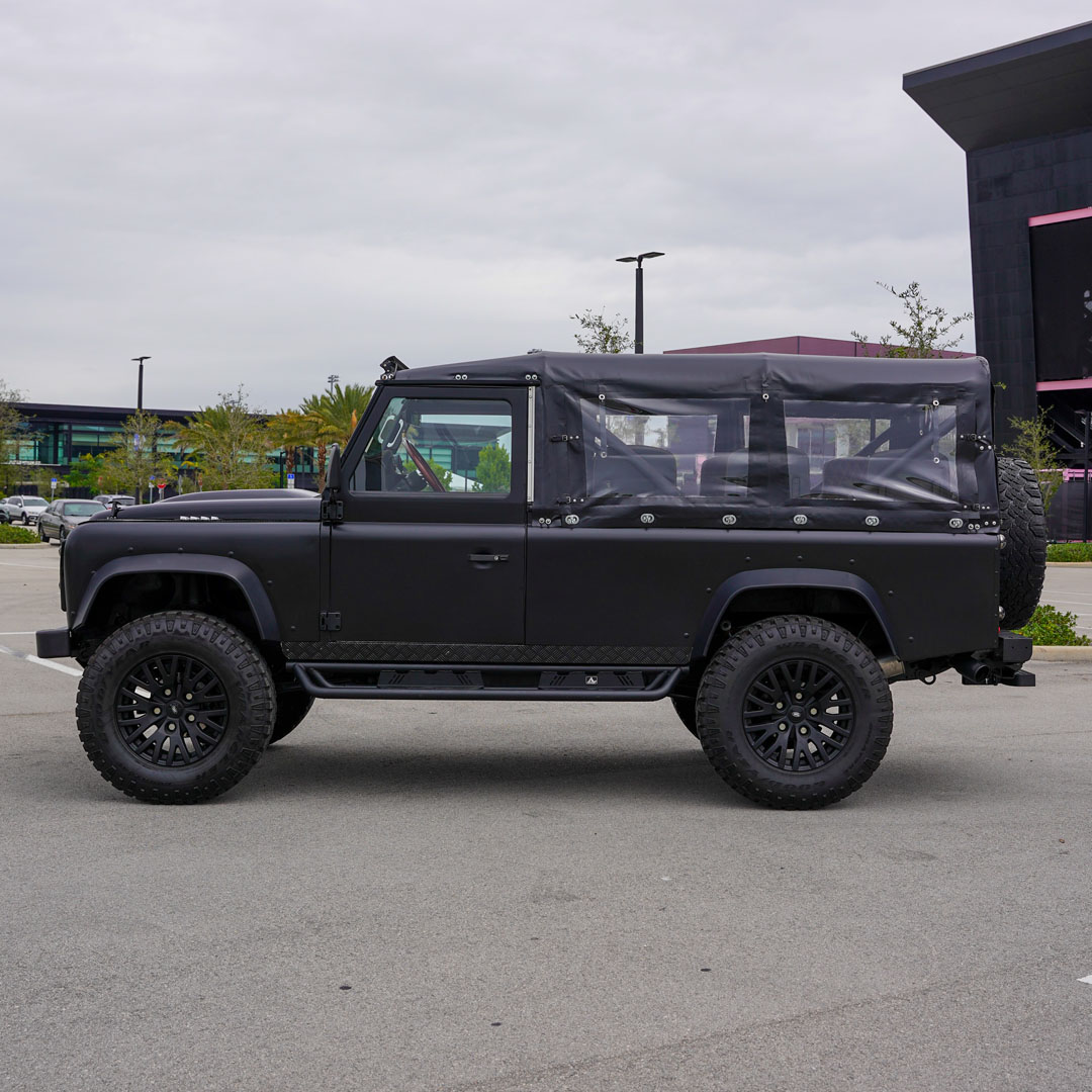 1986 Land Rover Defender 110 - Interior Photo