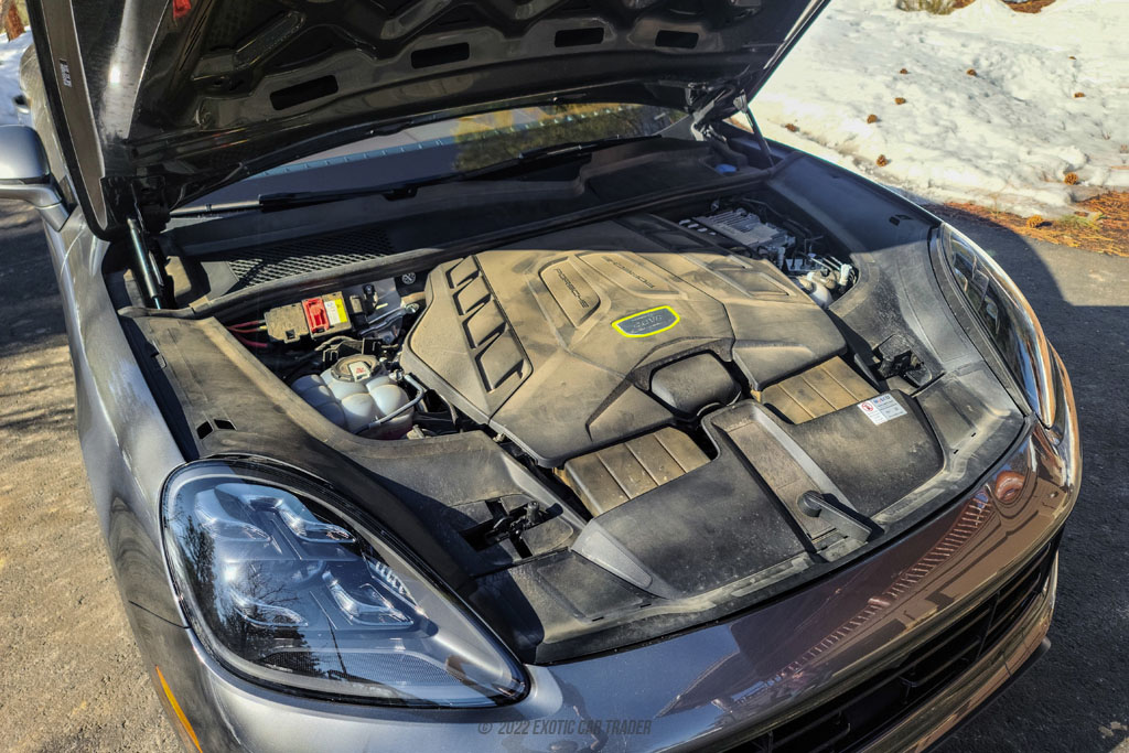 2020 Porsche Cayenne - Engine Photo