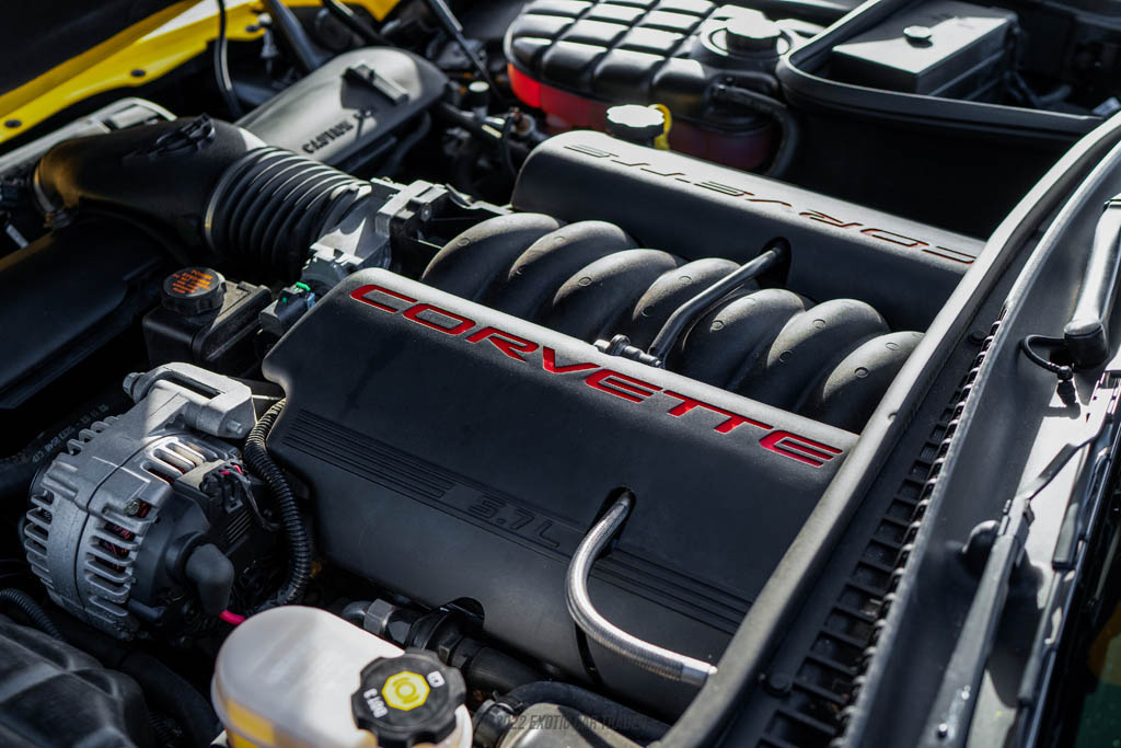 2003 Chevrolet Corvette - Engine Photo