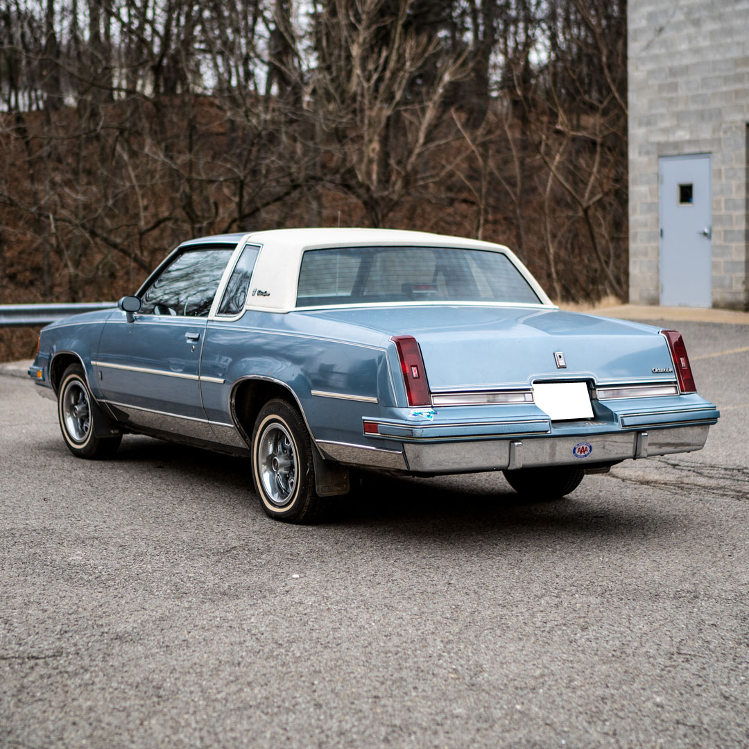 1987 Oldsmobile Cutlass Supreme - Interior Photo