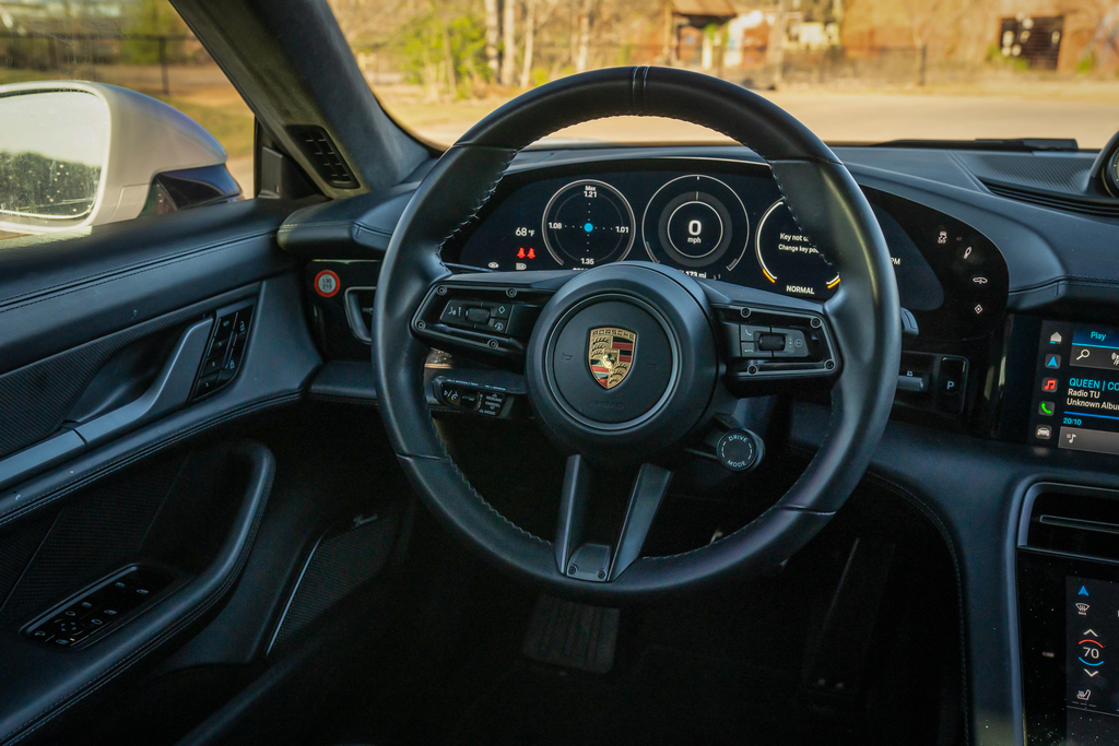 2020 Porsche Taycan - Engine Photo