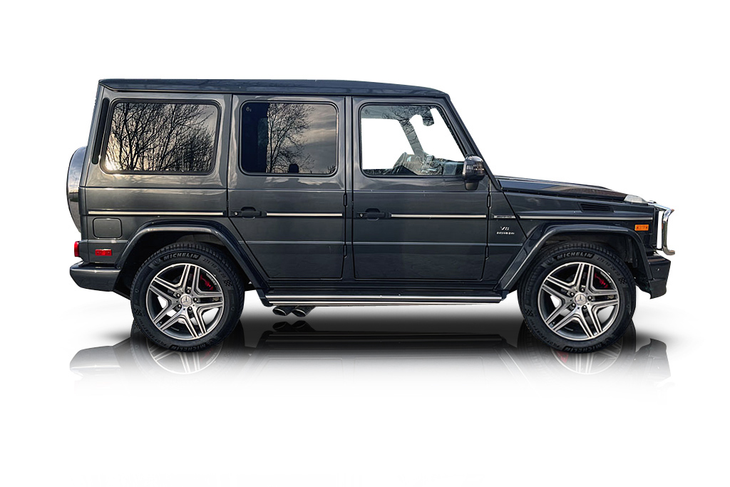 An incredible side shot photo of aMercedes-Benz G63 AMG that you should buy.