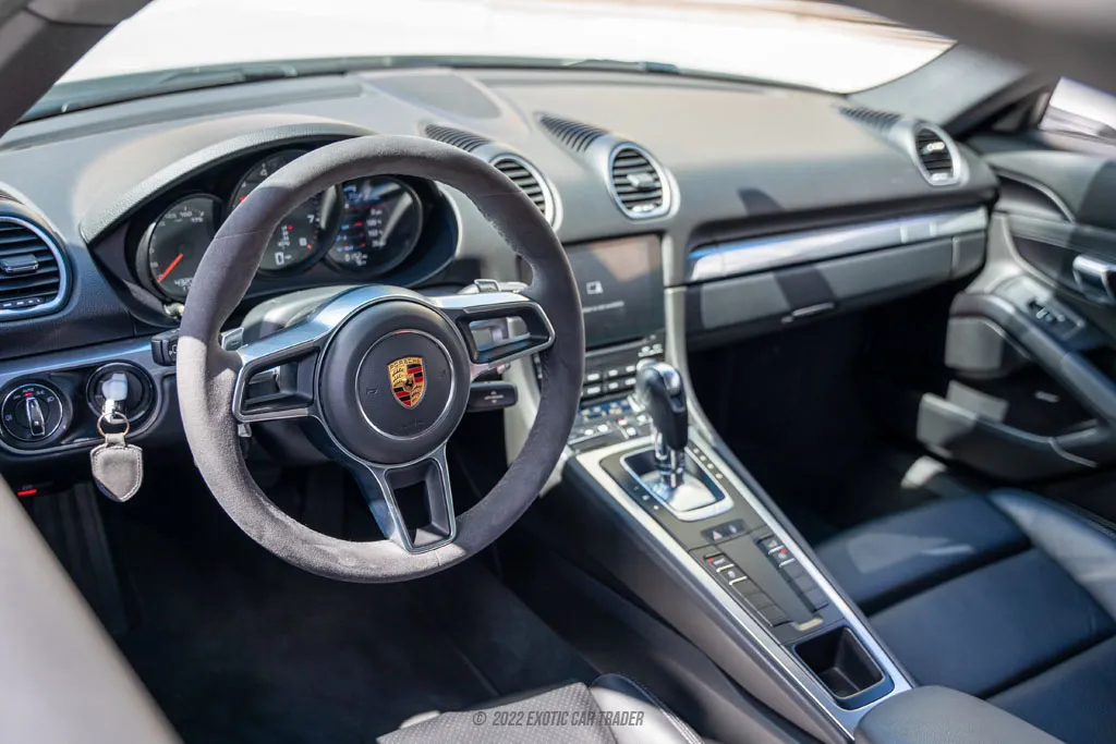 2018 Porsche 718 Cayman - Engine Photo
