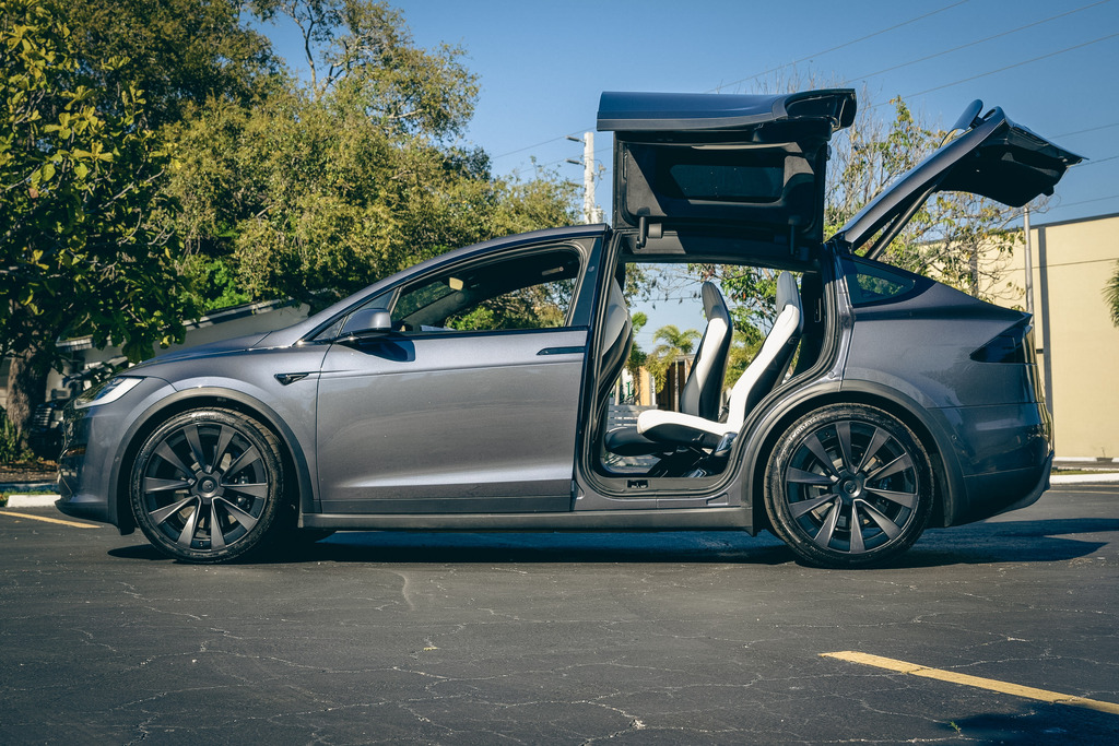 2022 Tesla Model X - Interior Photo