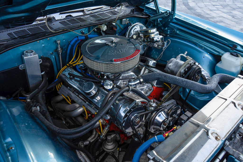 1972 Chevrolet Chevelle - Engine Photo