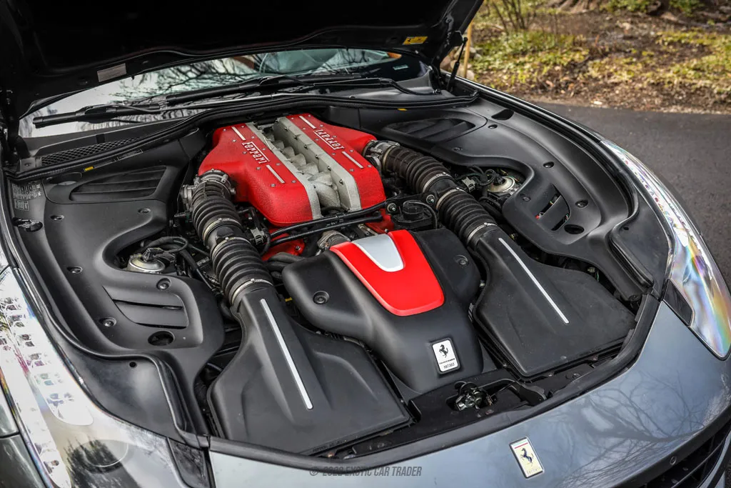 2012 Ferrari FF - Engine Photo