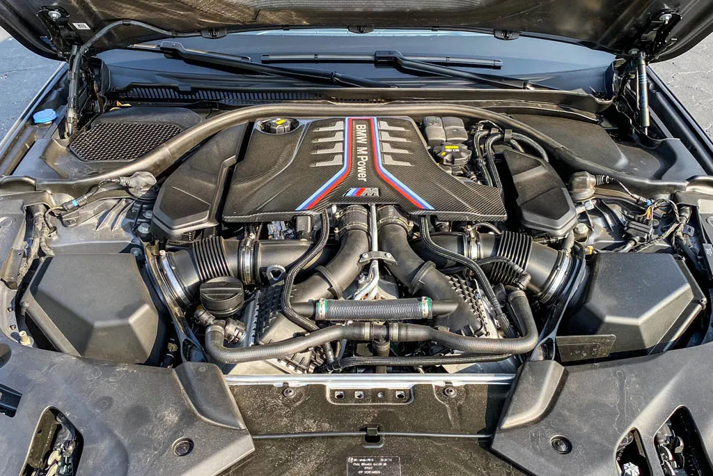 2022 BMW M5 - Engine Photo