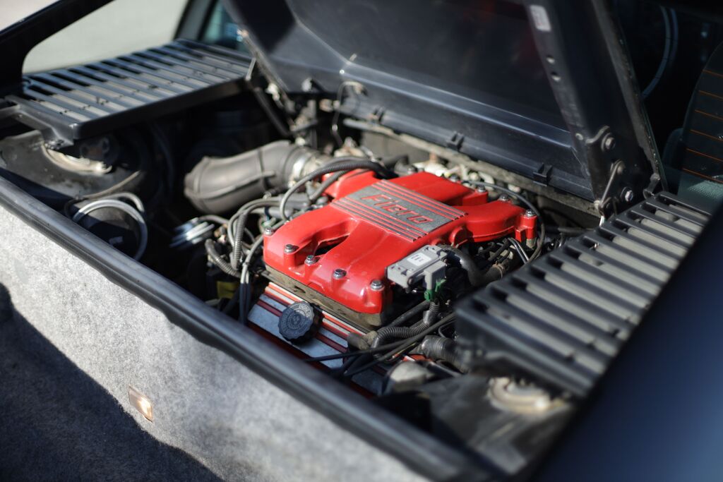 1988 Pontiac Fiero - Engine Photo