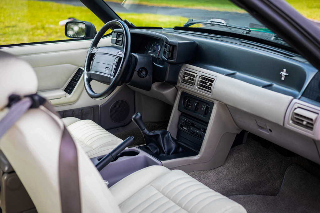 1992 Ford Mustang - Interior Photo
