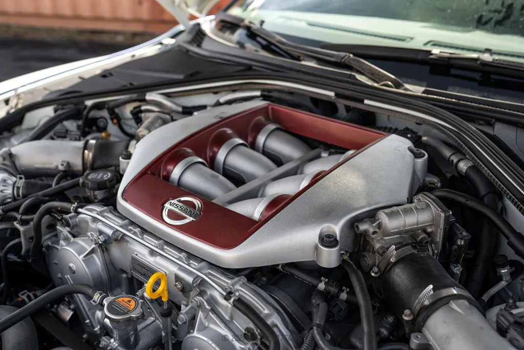 2020 Nissan GT-R - Engine Photo