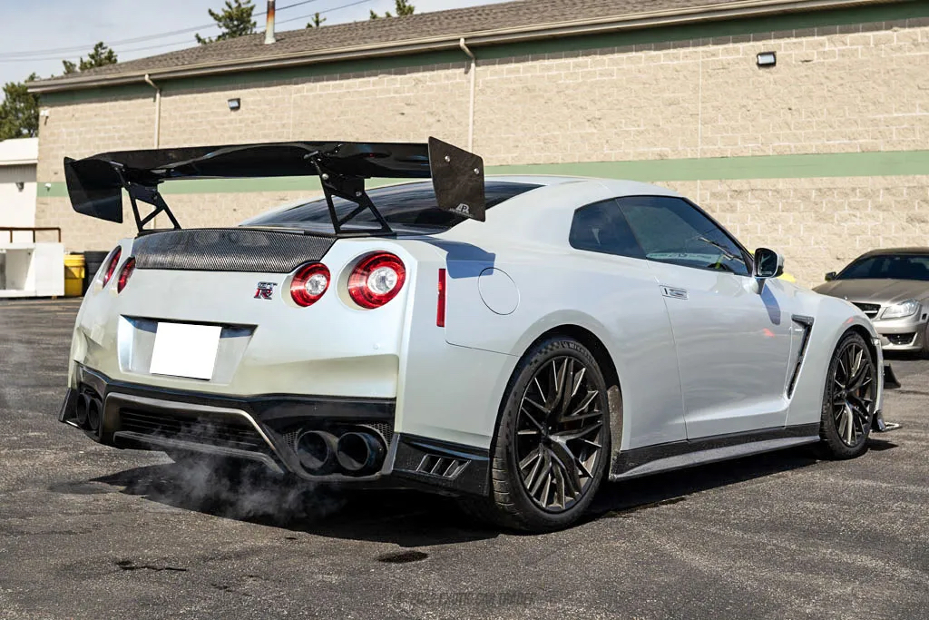 2020 Nissan GT-R - Interior Photo