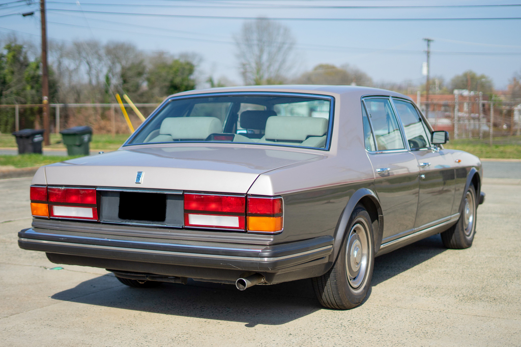 1989 Rolls Royce Silver Spirit - Interior Photo