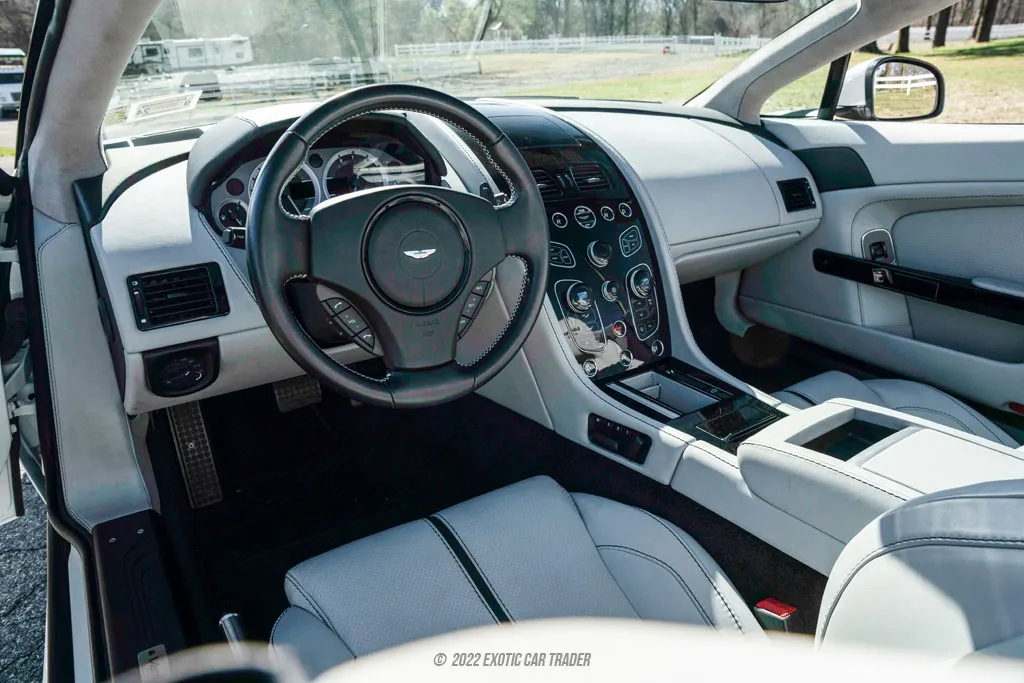 2016 Aston Martin V8 Vantage - Interior Photo