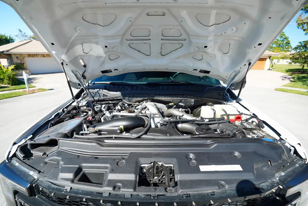 2020 Ford F-250 - Engine Photo