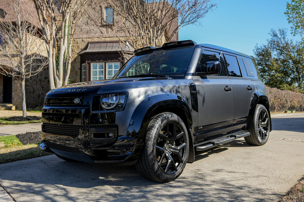 2023 Land Rover Defender - Overview Photo