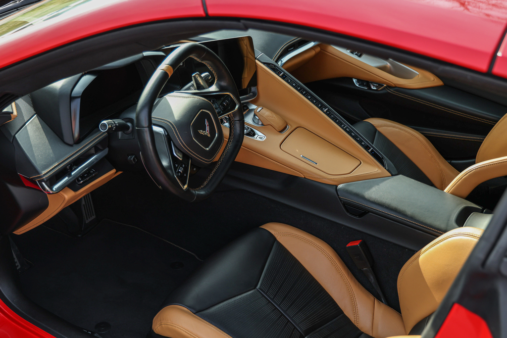 2020 Chevrolet Corvette - Engine Photo