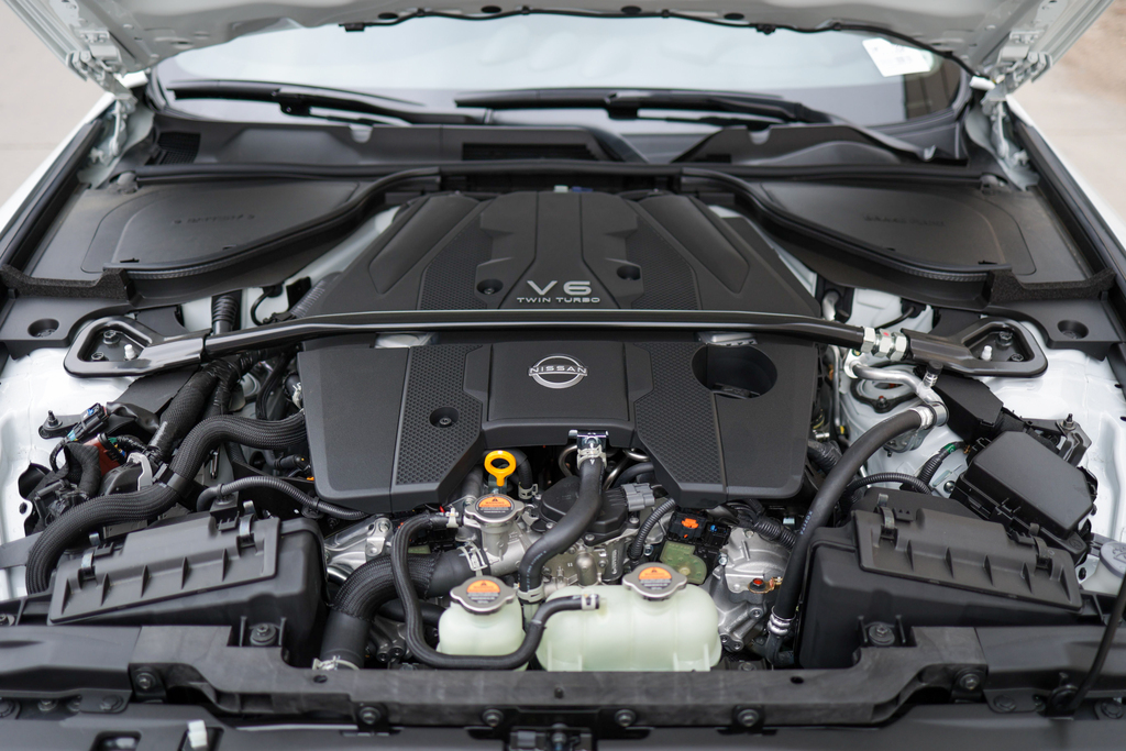 2023 Nissan Z - Engine Photo