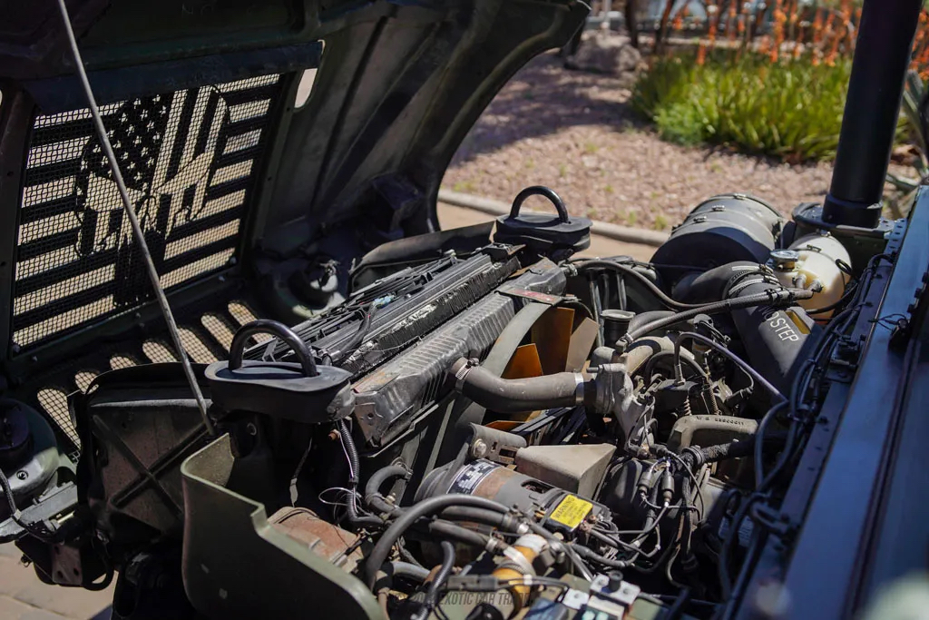 1995 AM General Hummer M998  - Engine Photo
