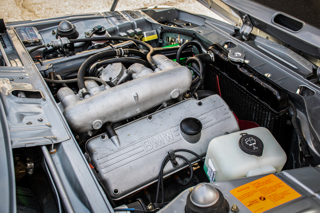 1974 BMW 2002tii - Engine Photo