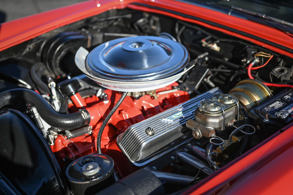 1957 Ford Thunderbird - Engine Photo