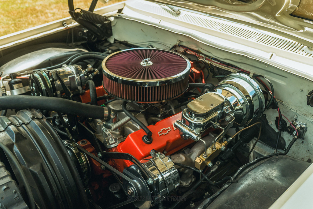 1962 Chevrolet Impala  - Engine Photo