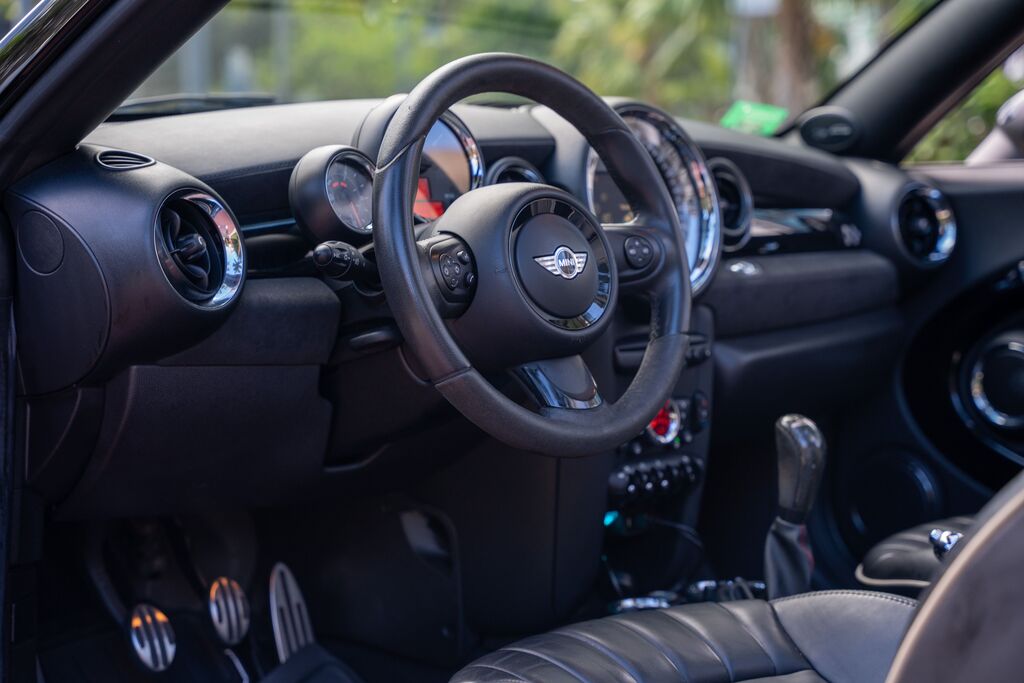 2012 Mini Cooper - Engine Photo