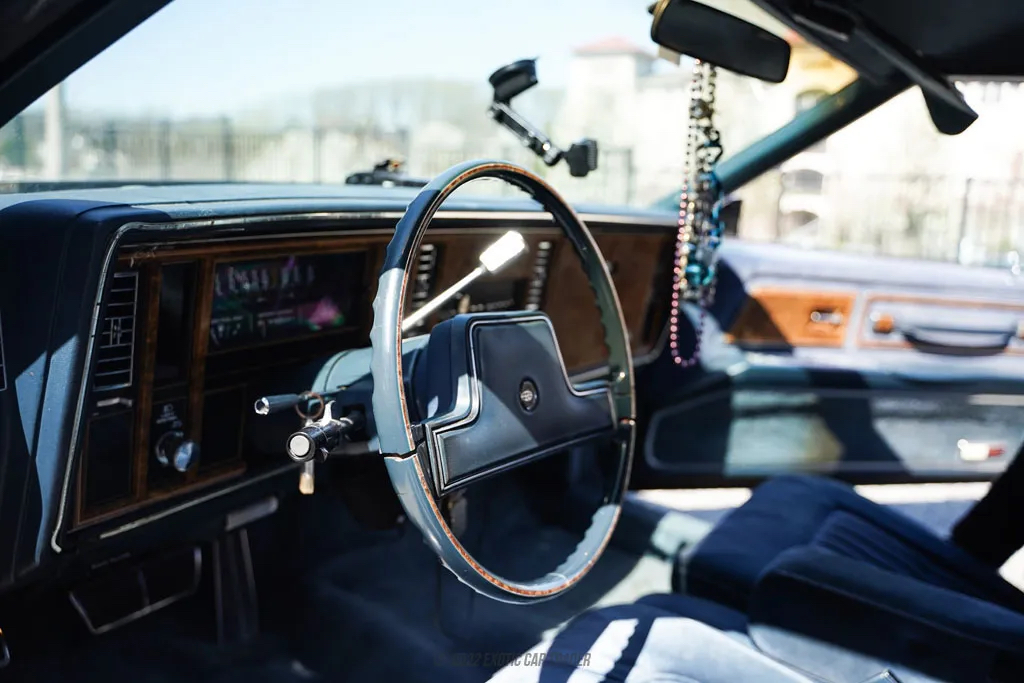 1985 Buick Riviera - Engine Photo