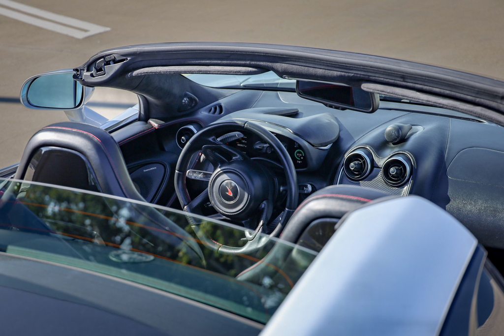 2018 Mclaren 570S - Engine Photo