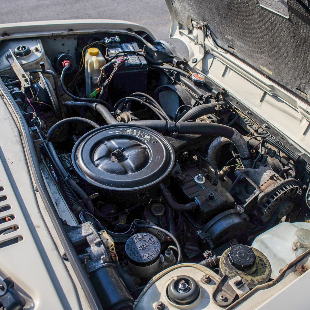 1990 Nissan Pao - Engine Photo