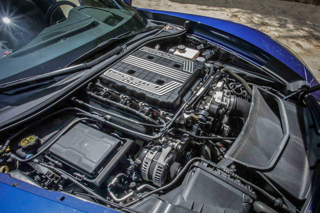 2017 Chevrolet Corvette - Engine Photo