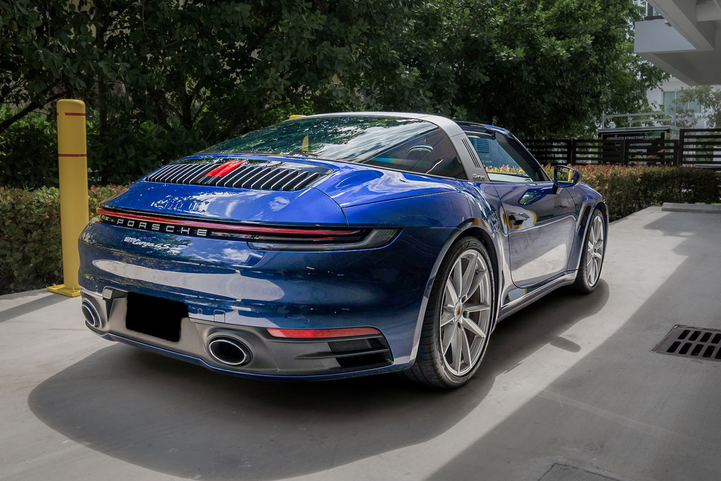 2021 Porsche 911 - Interior Photo