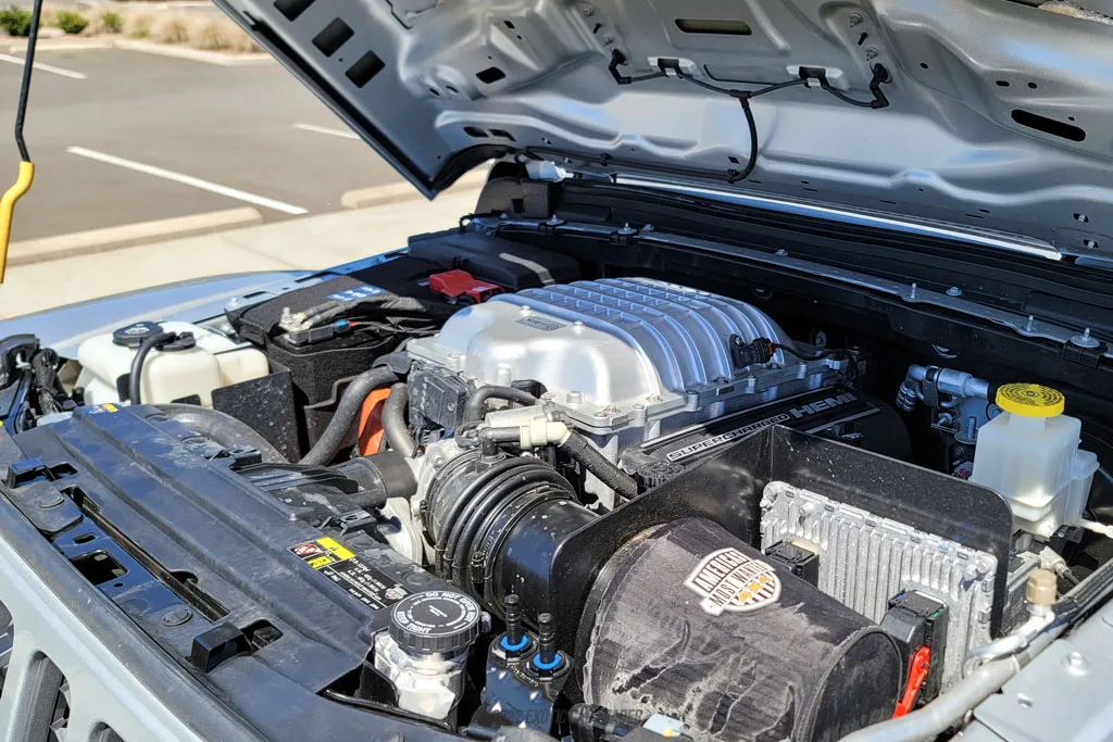 2022 Jeep Gladiator - Engine Photo