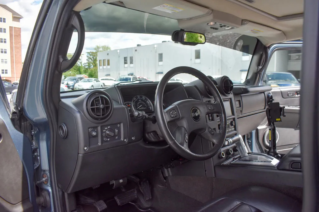 2006 Hummer H2 - Interior Photo
