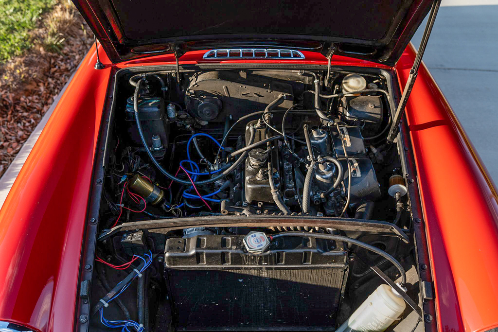 1974 MG MGB - Engine Photo