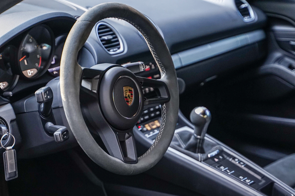 2021 Porsche 718 Cayman - Engine Photo