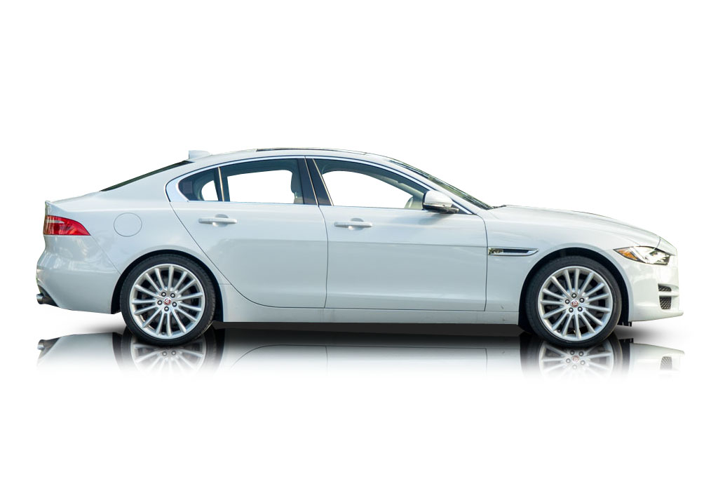 2018 Jaguar XE - Passenger side