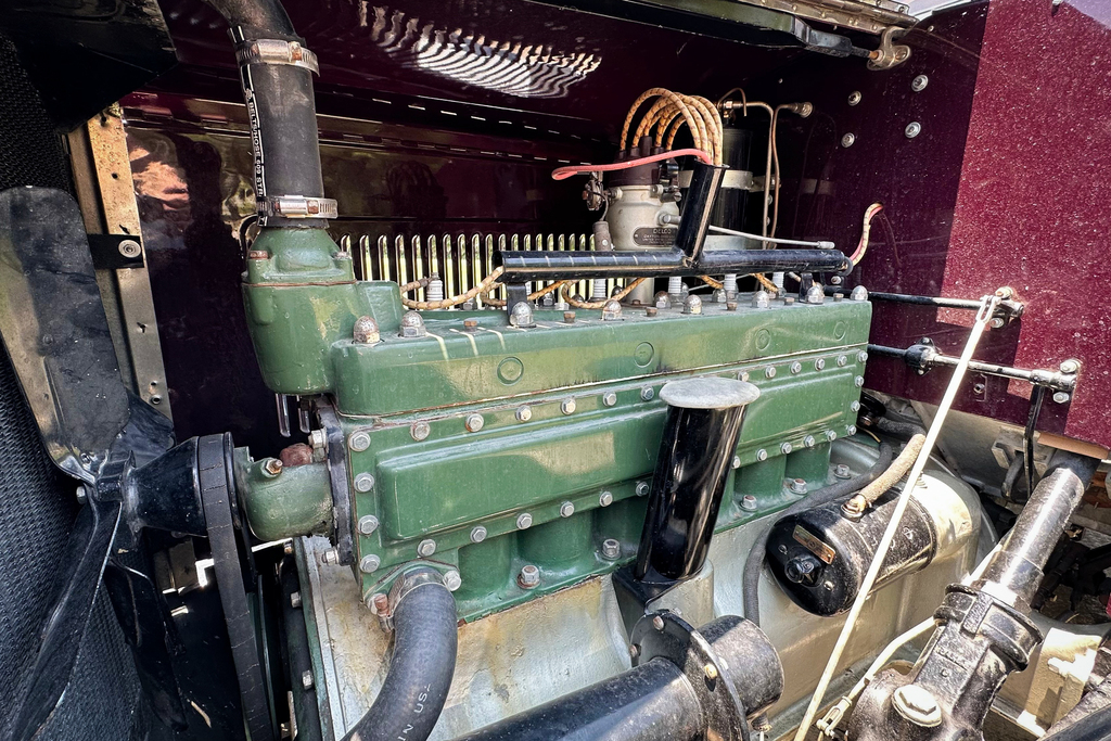 1924 Packard 226 - Engine Photo