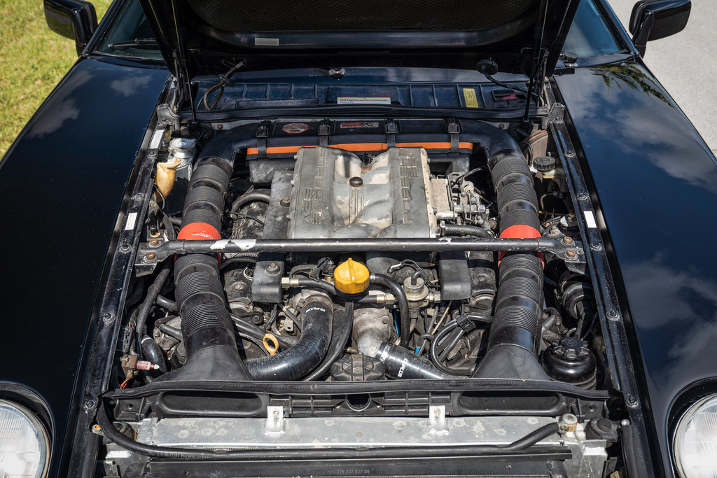 1989 Porsche 928 - Engine Photo