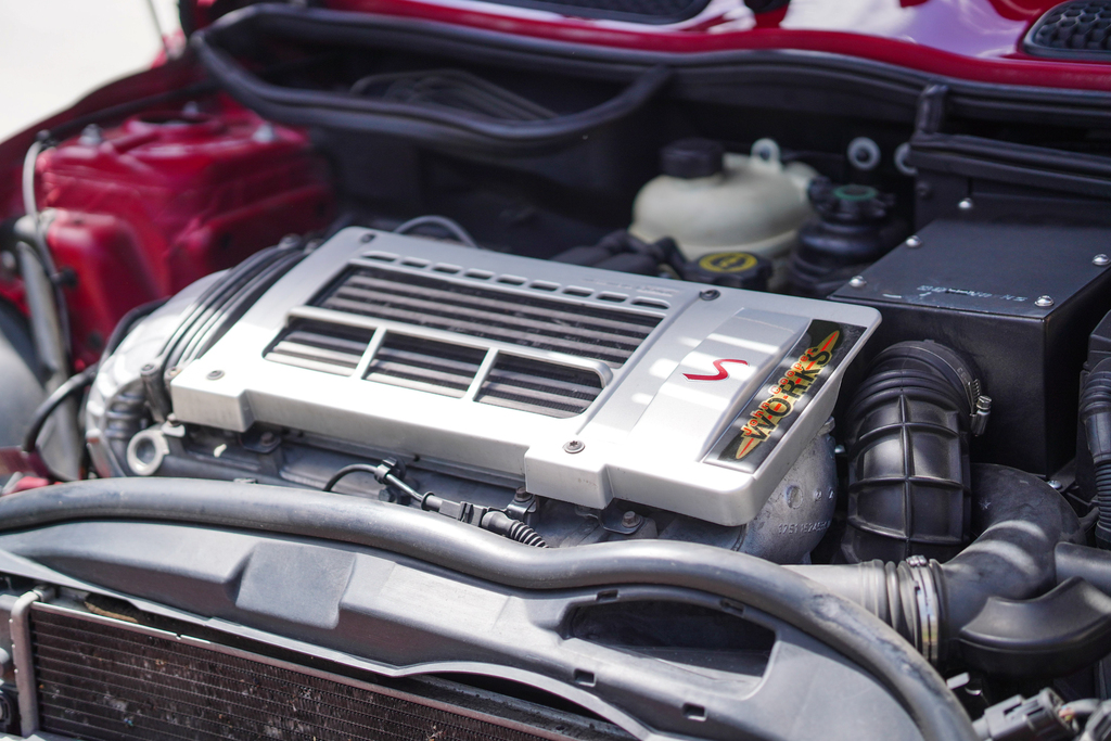 2005 Mini Cooper - Engine Photo