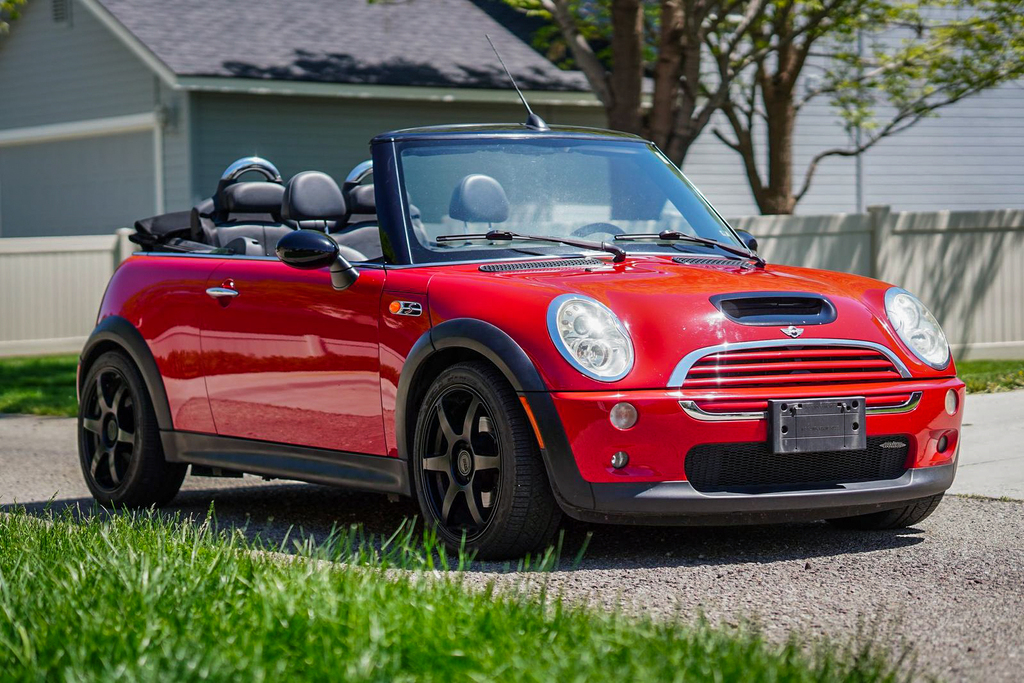2005 Mini Cooper - Overview Photo