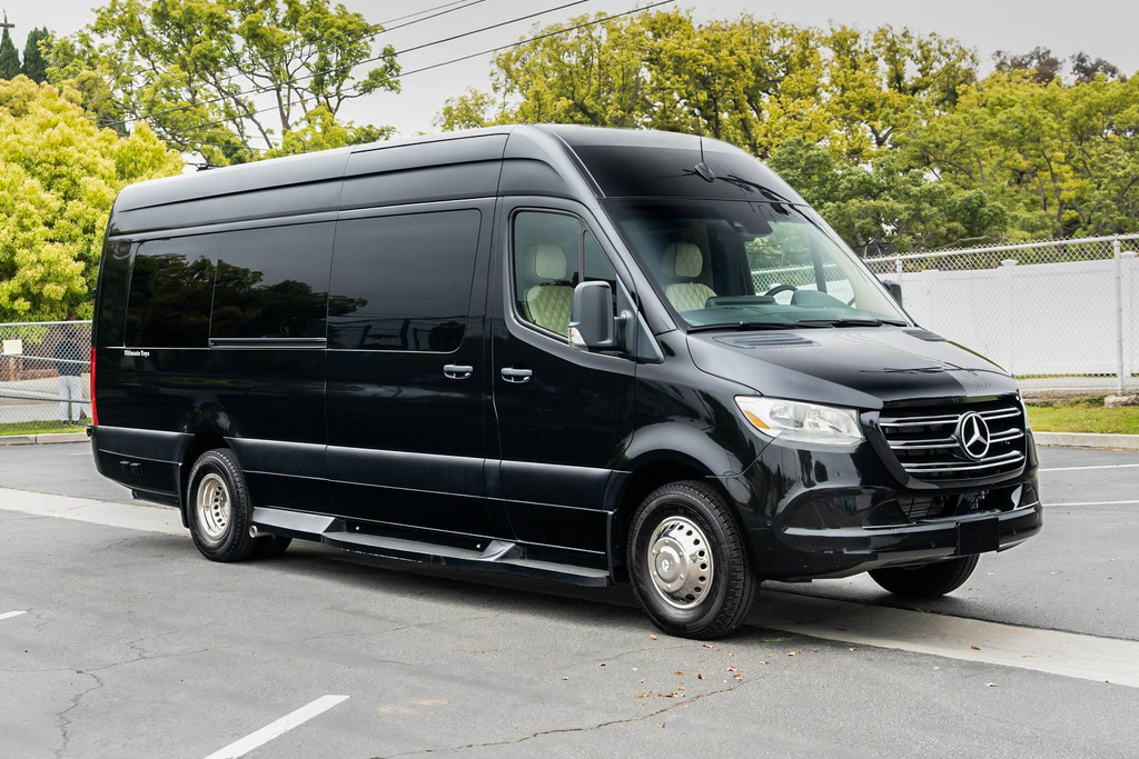 2022 Mercedes-Benz Sprinter - Overview Photo