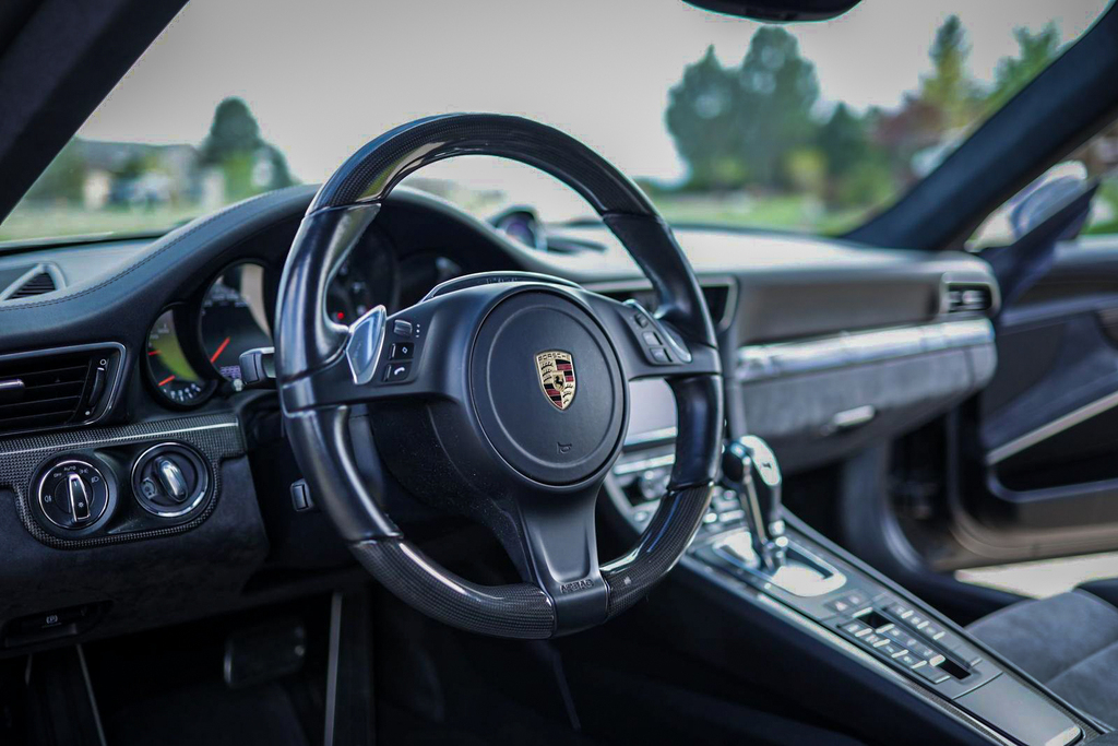 2016 Porsche 911 - Engine Photo
