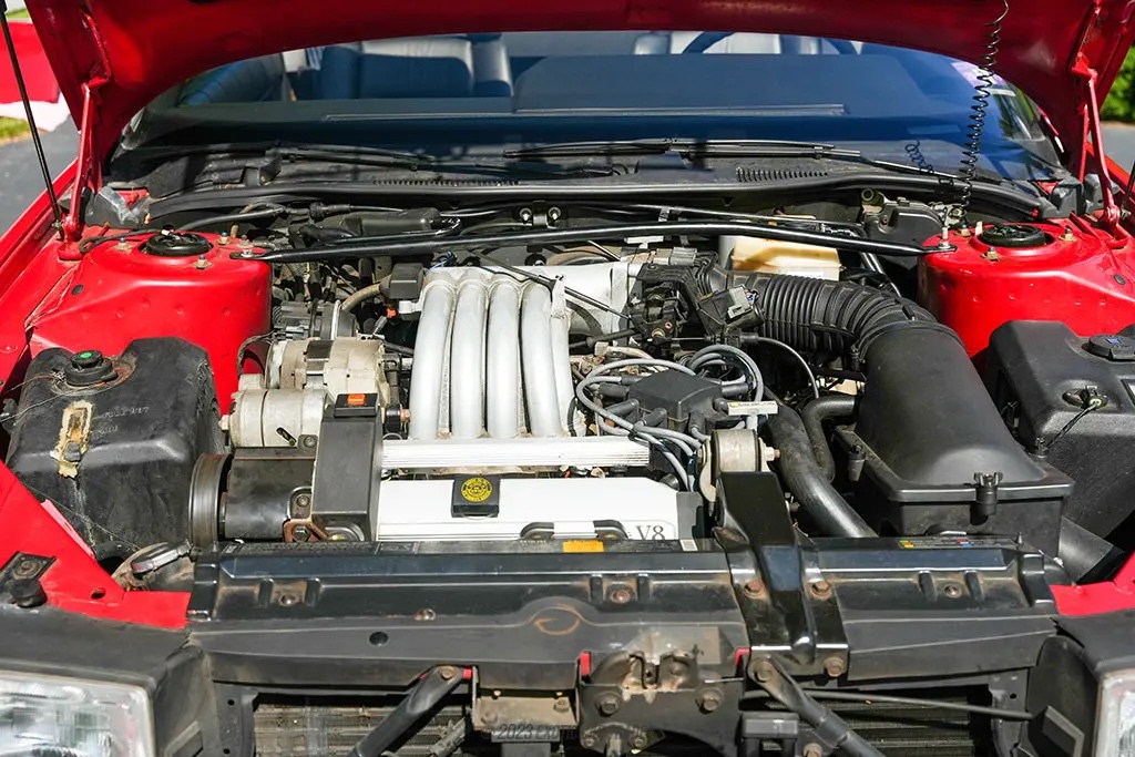 1991 Cadillac Allante - Engine Photo