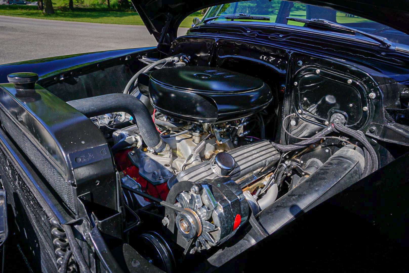 1950 Chevrolet Styleline Deluxe Sport Coupe - Engine Photo